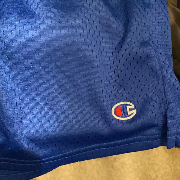 Men’s Champion athletic shorts - Picture 2 of 3